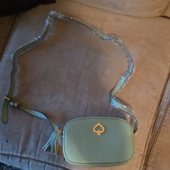 kate spade Handbags - Kate Spade Leather Kourtney Camera Mint Green Crossbody Bag